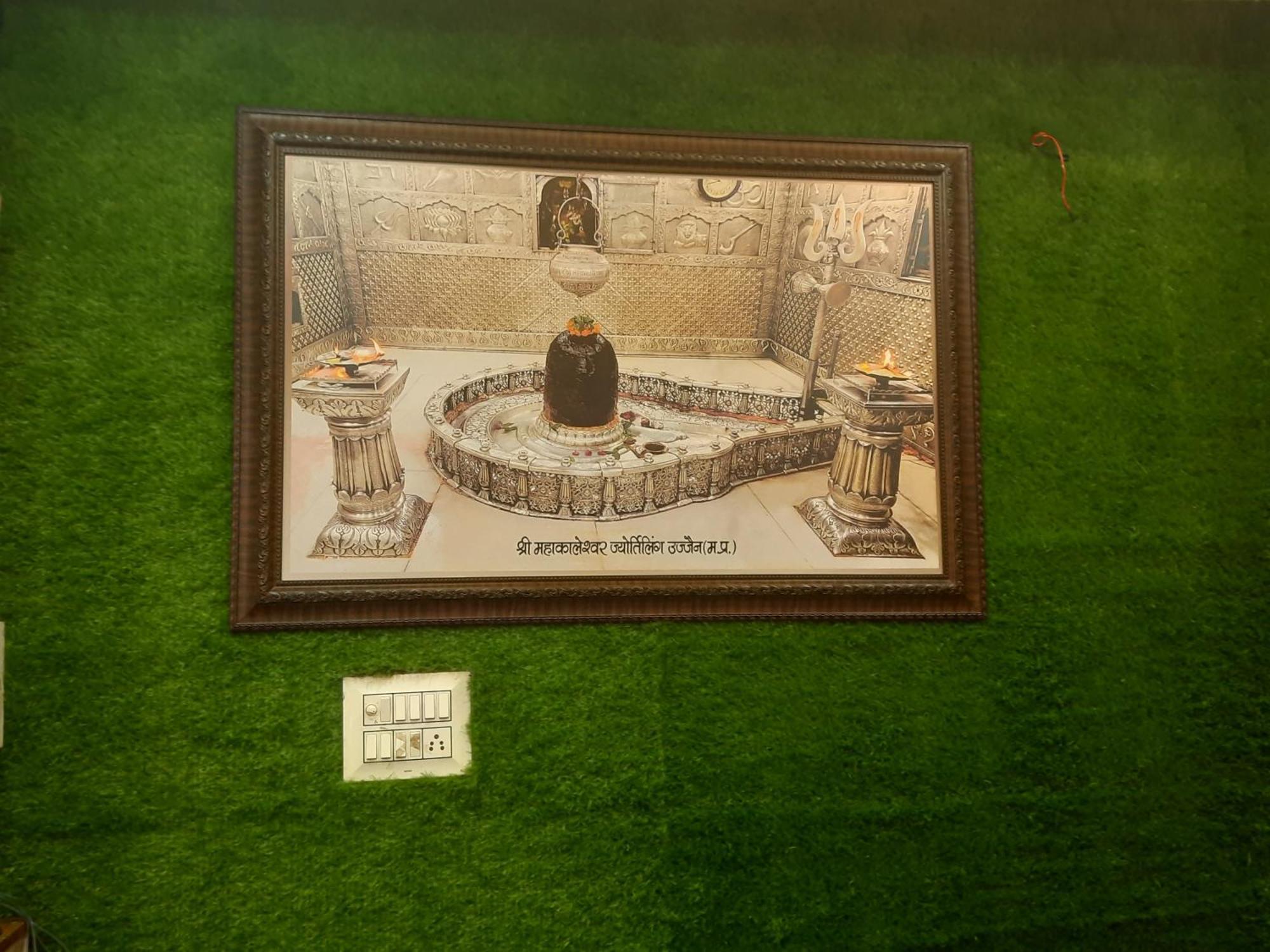Hanumant Kripa Geust House Only For Family Uddzsaín Kültér fotó